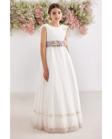 Vestido de comunhão (com aplique floral incluido)